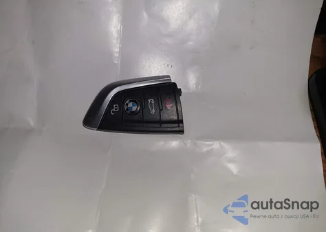 2023 BMW 330I xDrive z USA, uszkodzony, nr VIN 3MW89FF04P8D03086